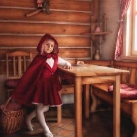 ShootCreateCaptivate – My Little Red Riding Hood Special Edition